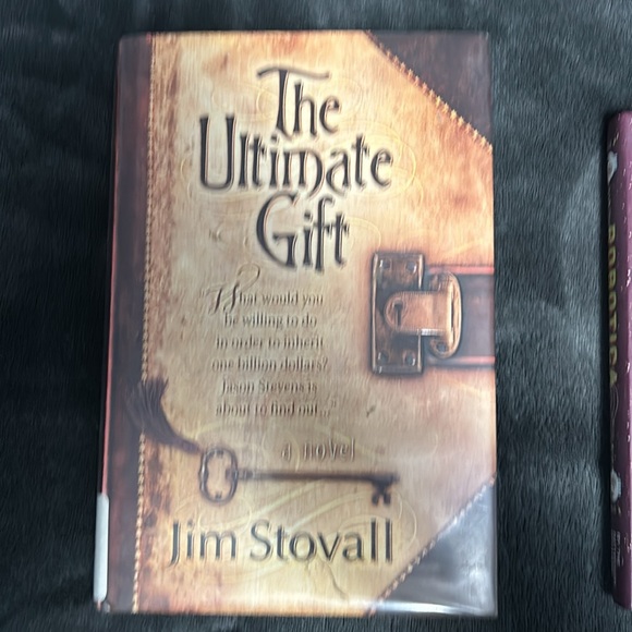 Books - Picture 2 of 10